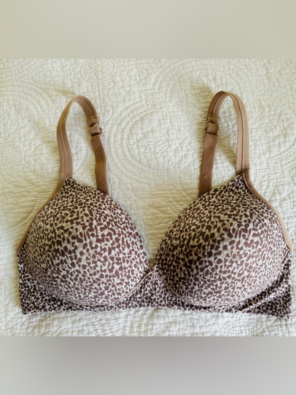 Warner’s Leopard Print  Bra , 36C 🦋